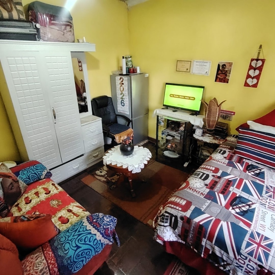 8 Bedroom Property for Sale in Amalinda Eastern Cape